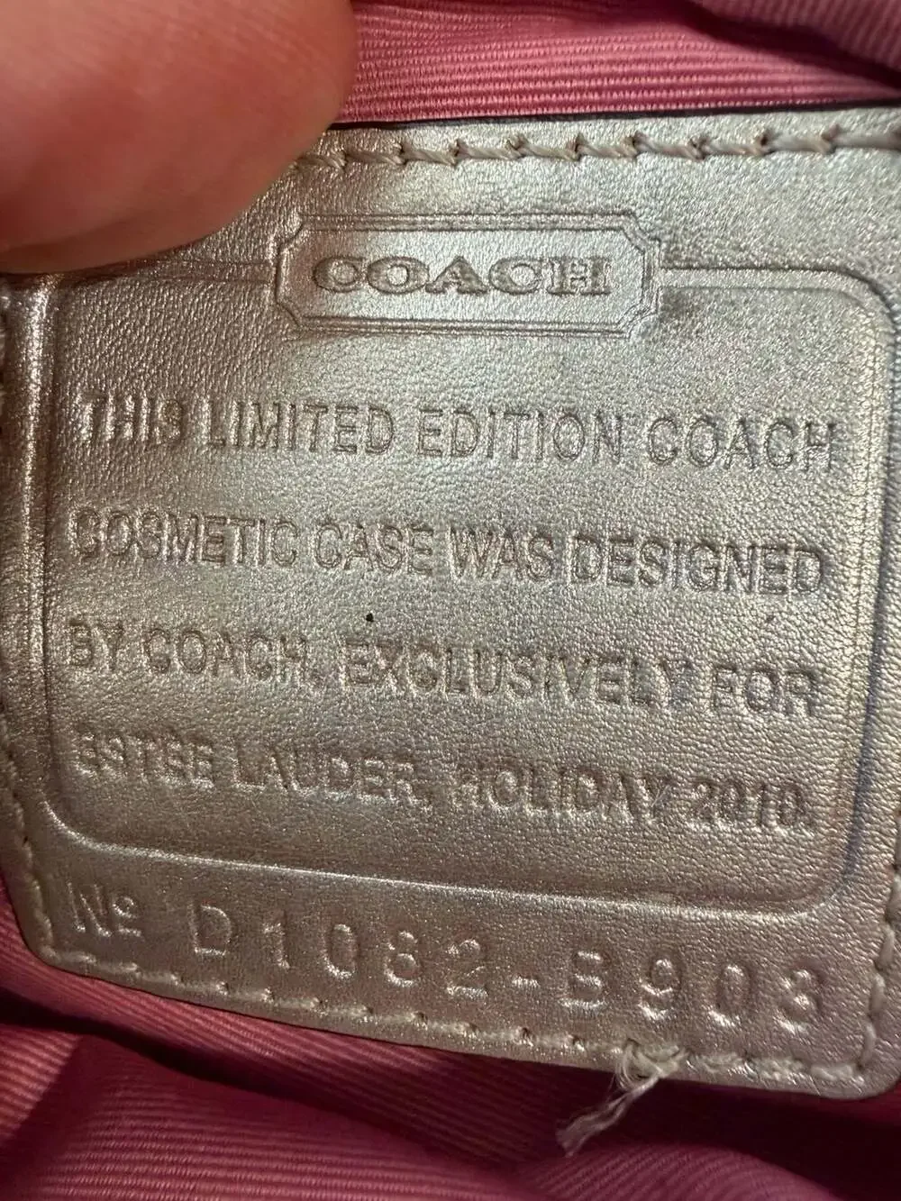 Coach Limited Edition Estée Lauder Holiday 2010 Signature Cosmetic Case